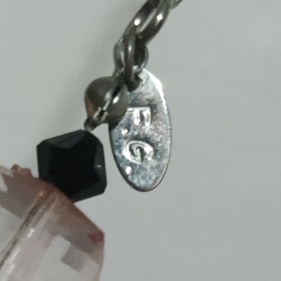 F.G. vintage clear pink & black bead necklace - Picture 2 of 4